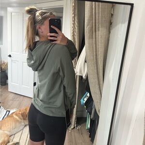 Men’s Lululemon Olive Green Hoodie